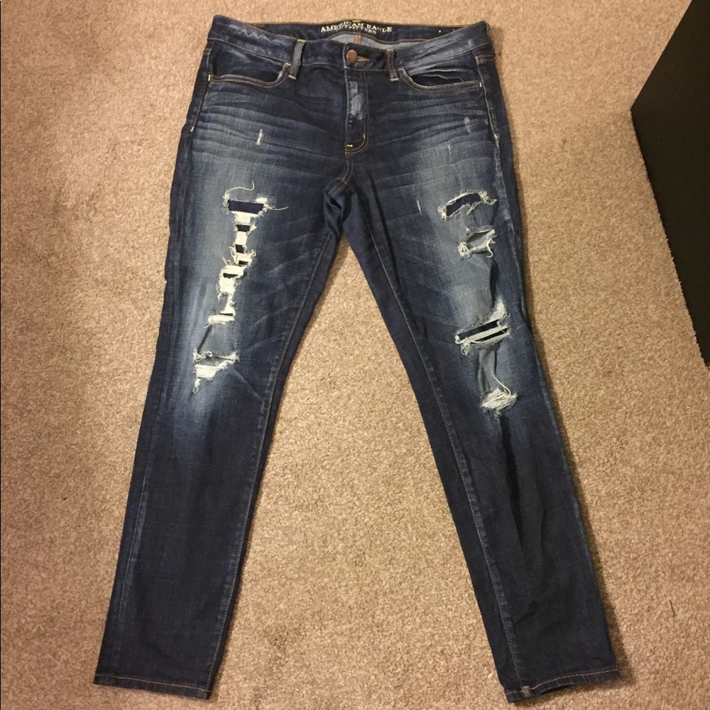 AE Distressed Jegging